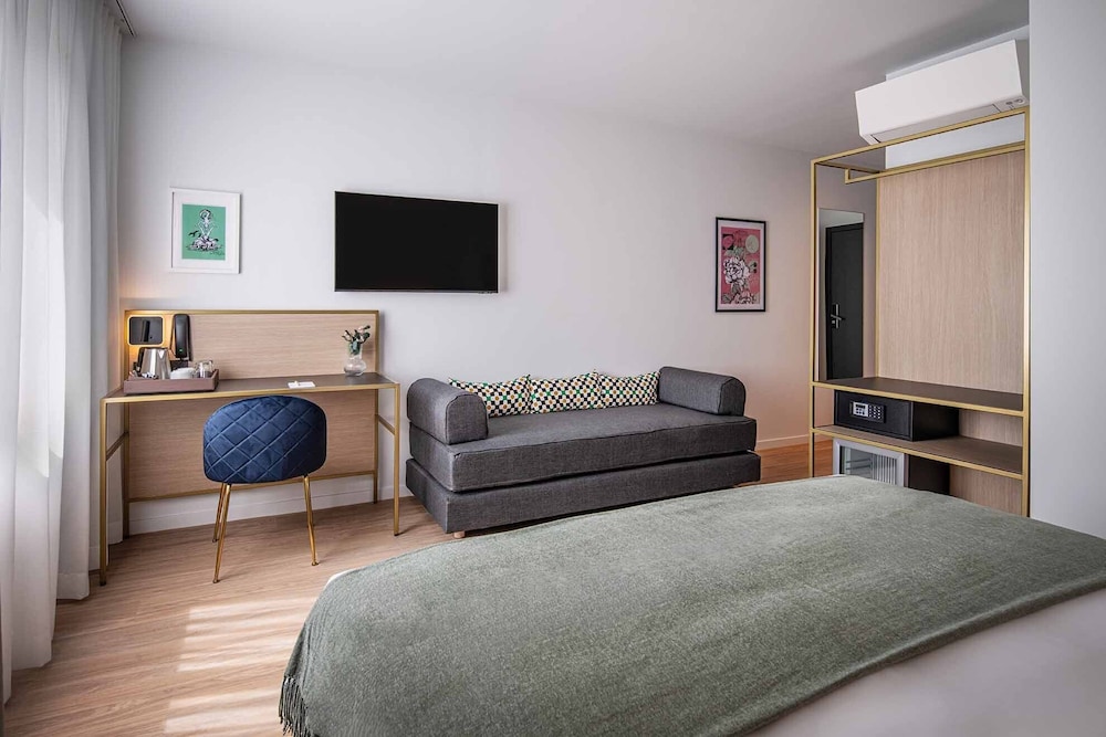 Classic Triple Room (Family) - Photo 1