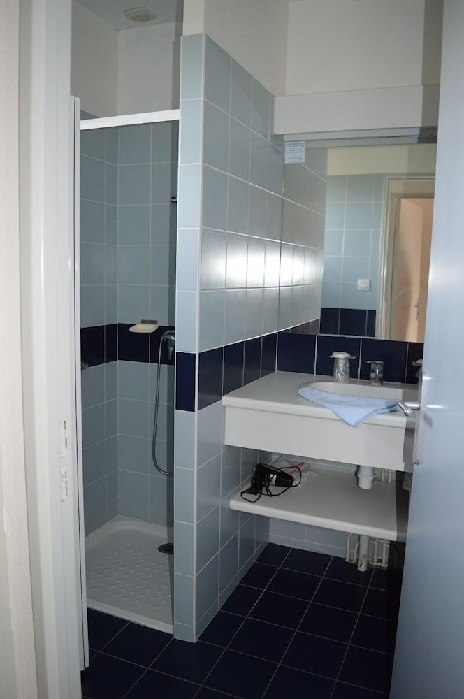 Classic Apartment, 2 Bedrooms photo 2