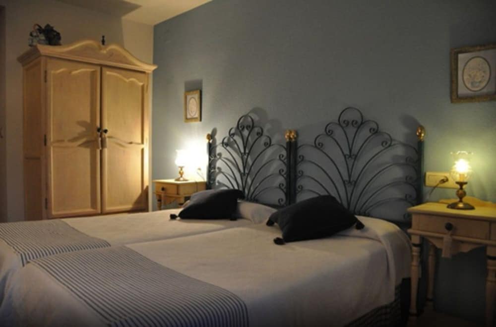 Double Or Twin Room, Terrace, River View photo 2