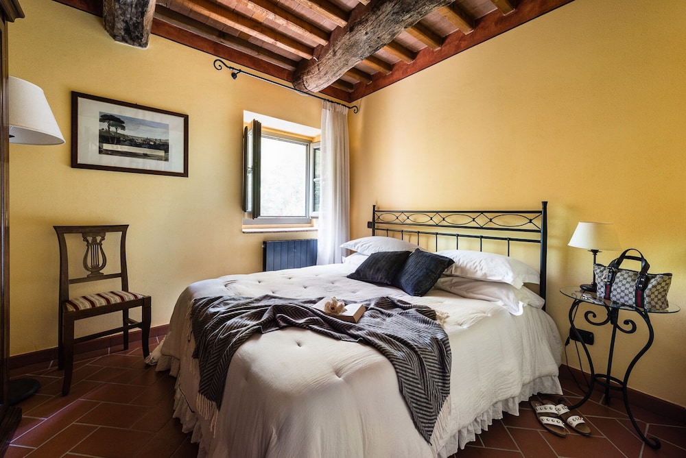 Deluxe Apartment, 2 Bedrooms, Patio, Valley View photo 3