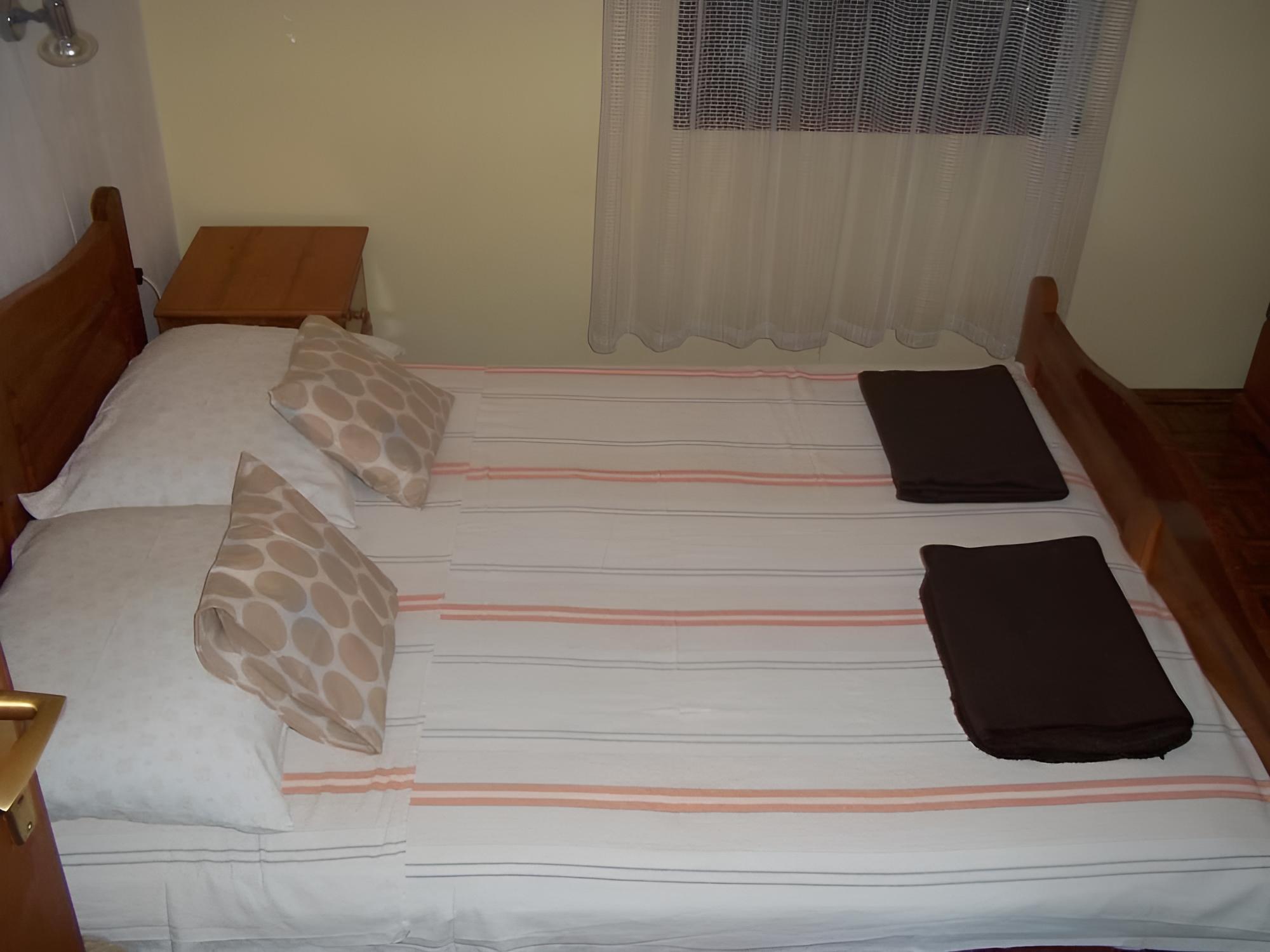 Apartment (Duskica - close to the sea - A1(4+2))