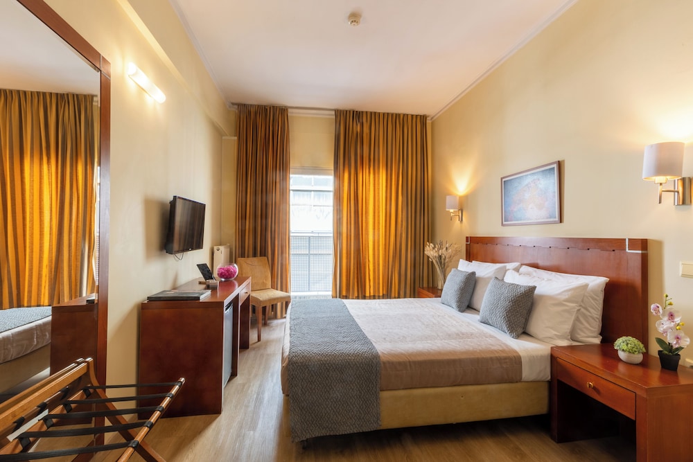 Room - Photo 1