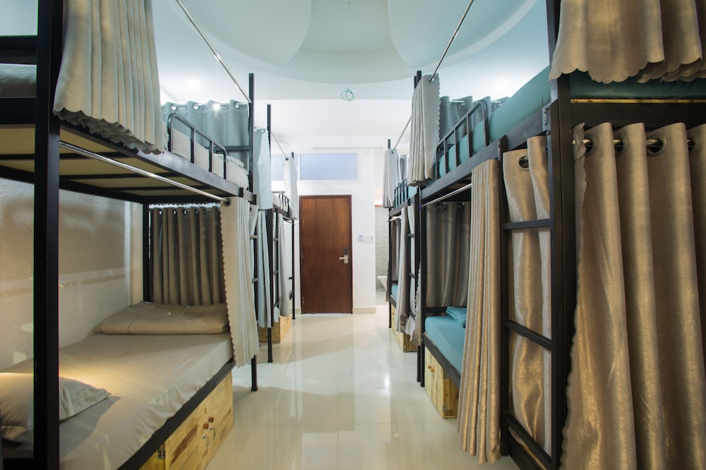 8-Bed Mixed Dormitory