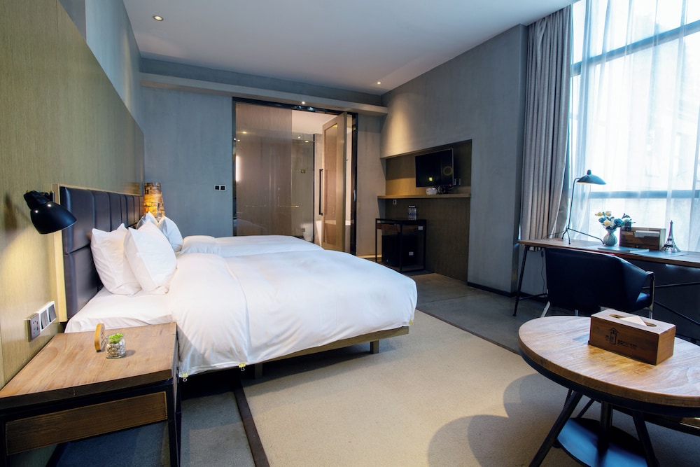 Luxury Twin Room