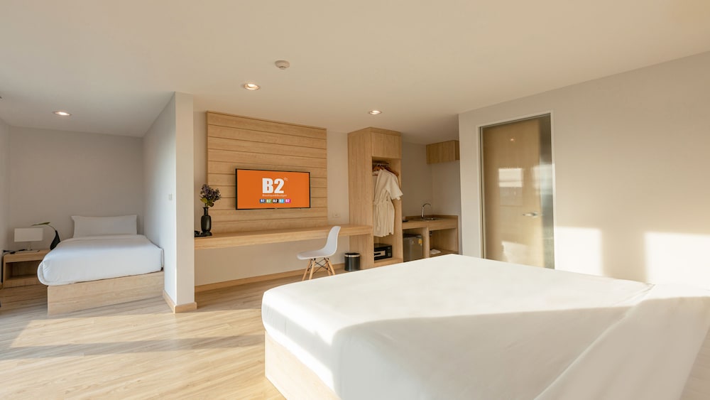 Luxury Triple Room thumbnail 6