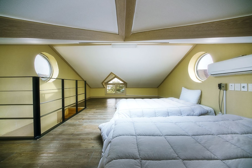 Duplex (Elegy) photo 3