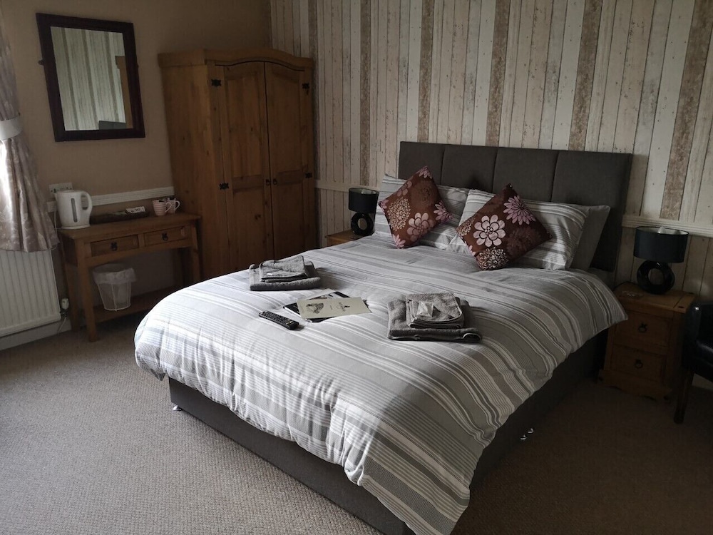 Superior Double Room, Ensuite photo 2