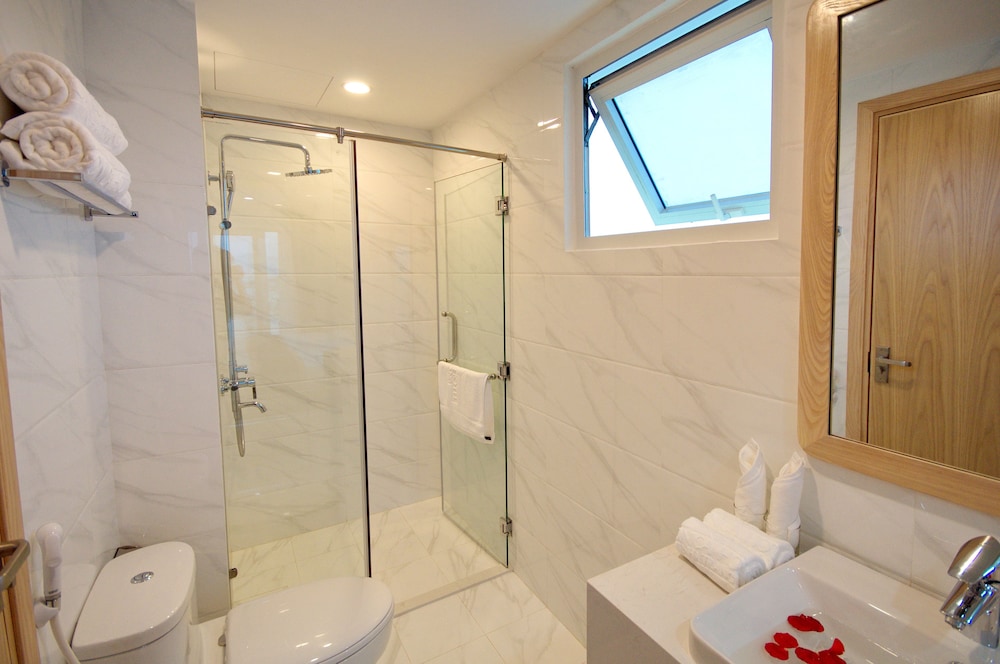 Superior Double Room Single Use, 2 Twin Beds, City View