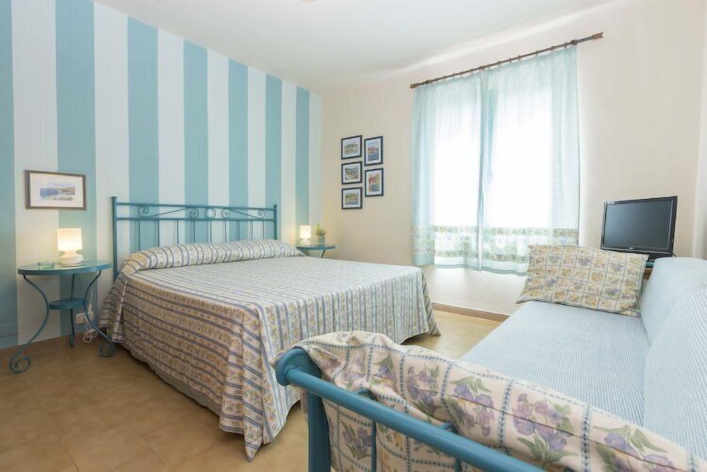Villa, 3 Bedrooms, Patio, Sea View photo 1