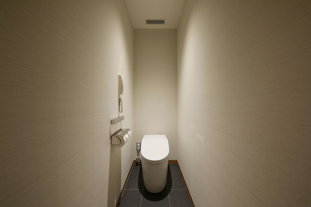 High Floor Luxe Double Room, Non Smoking, 22sqm thumbnail 5