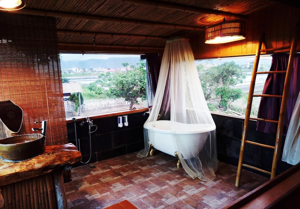 Signature Chalet, 1 Bedroom, Patio, Courtyard Area photo 1