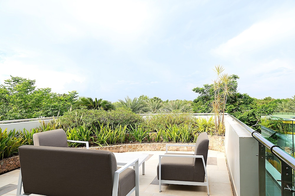 Two Bedroom Pool Villa - Photo 24