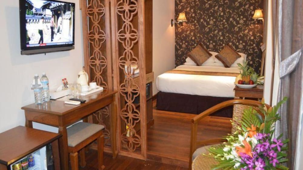 Junior Double or Twin Room photo 2