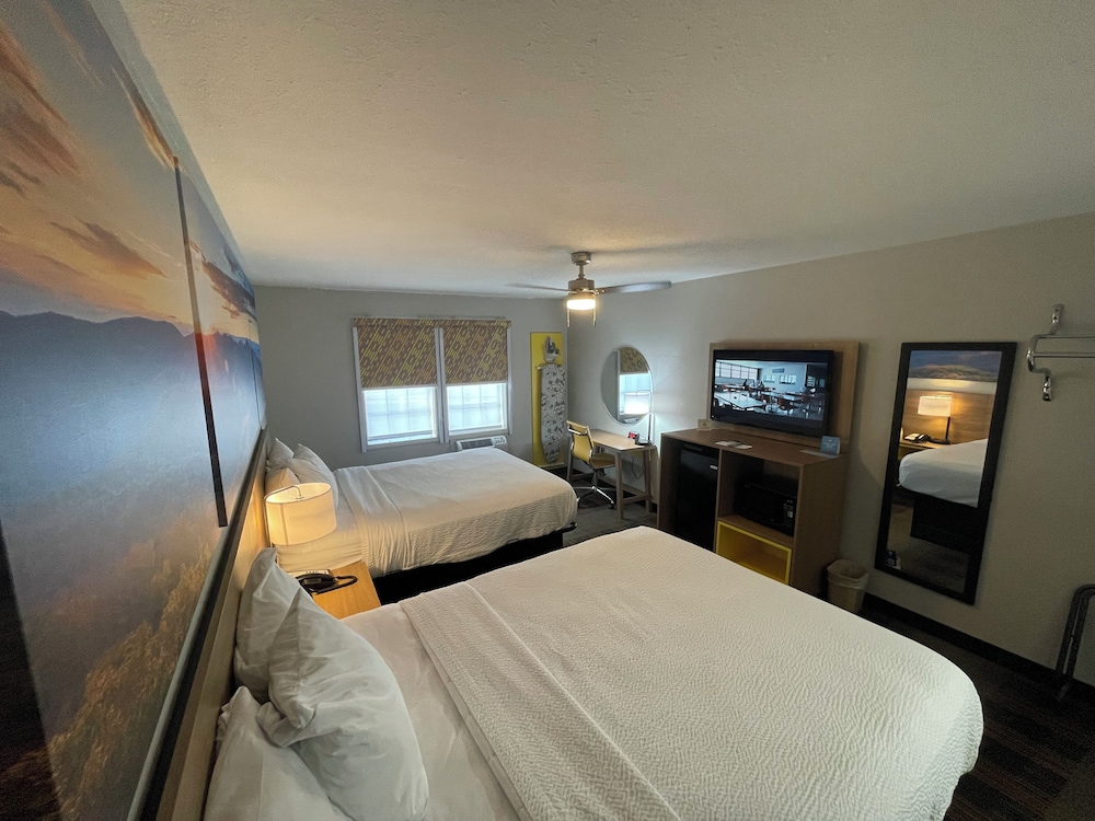 Standard Room, 2 Queen Beds