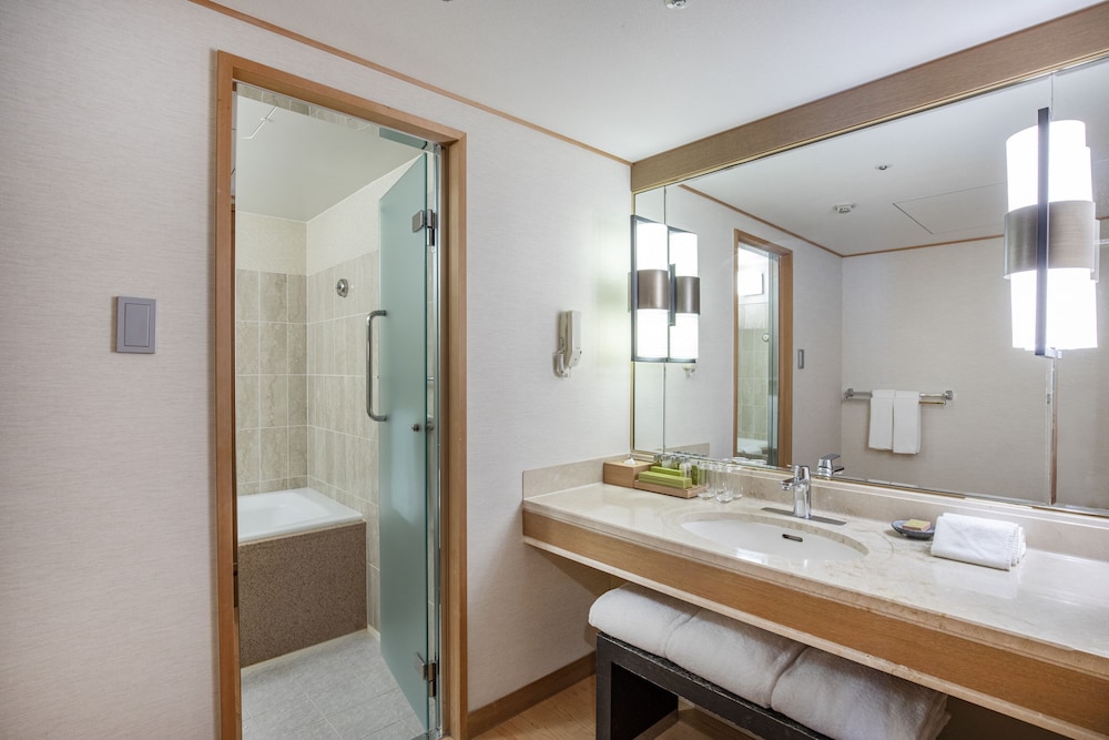 Japanese Western Deluxe Room - Photo 5