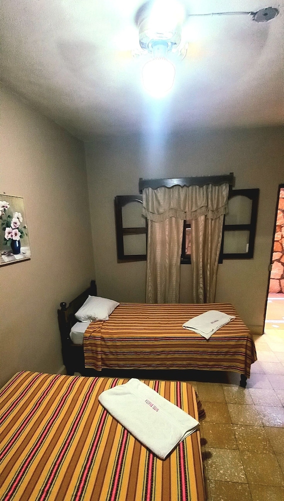 Economy Room