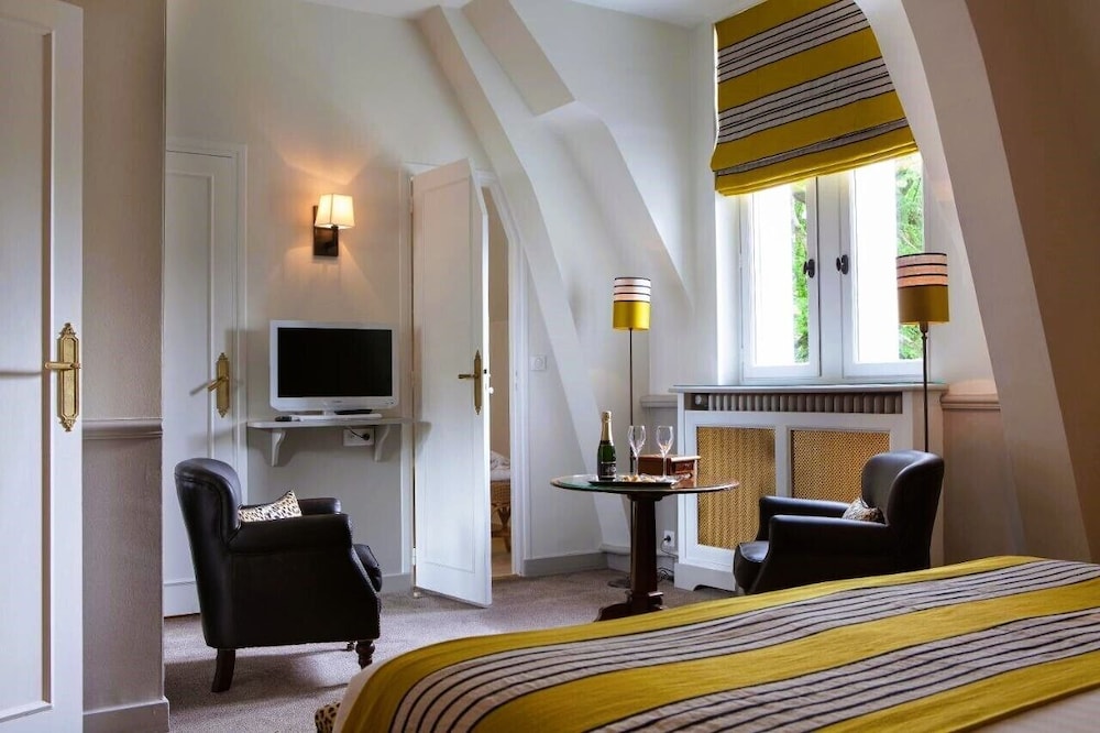 Charme Room, in the Pavilion or in the Castle - Photo 1