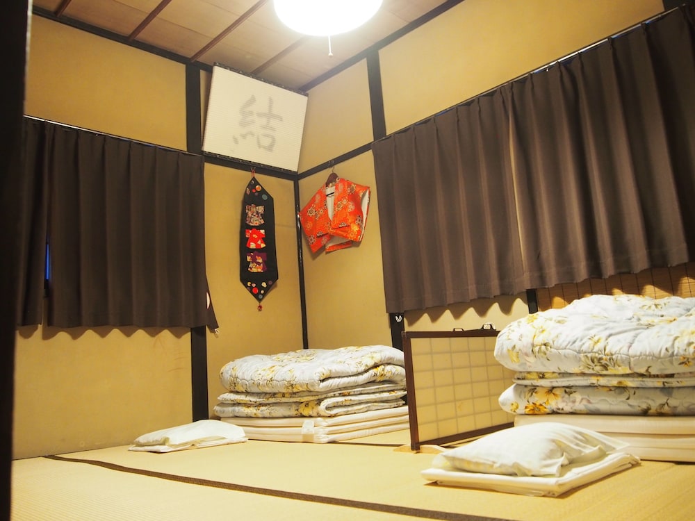 Single Futon in Japanese-Style Female Dormitory Room, Shared Bathroom photo 3