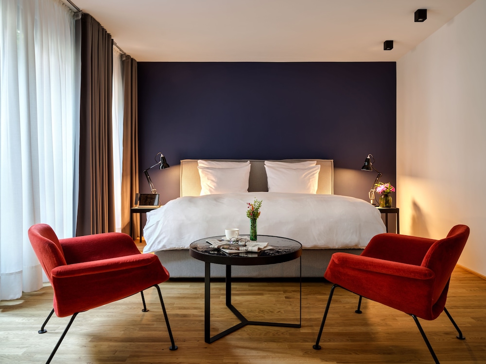 One Bedroom Apartment