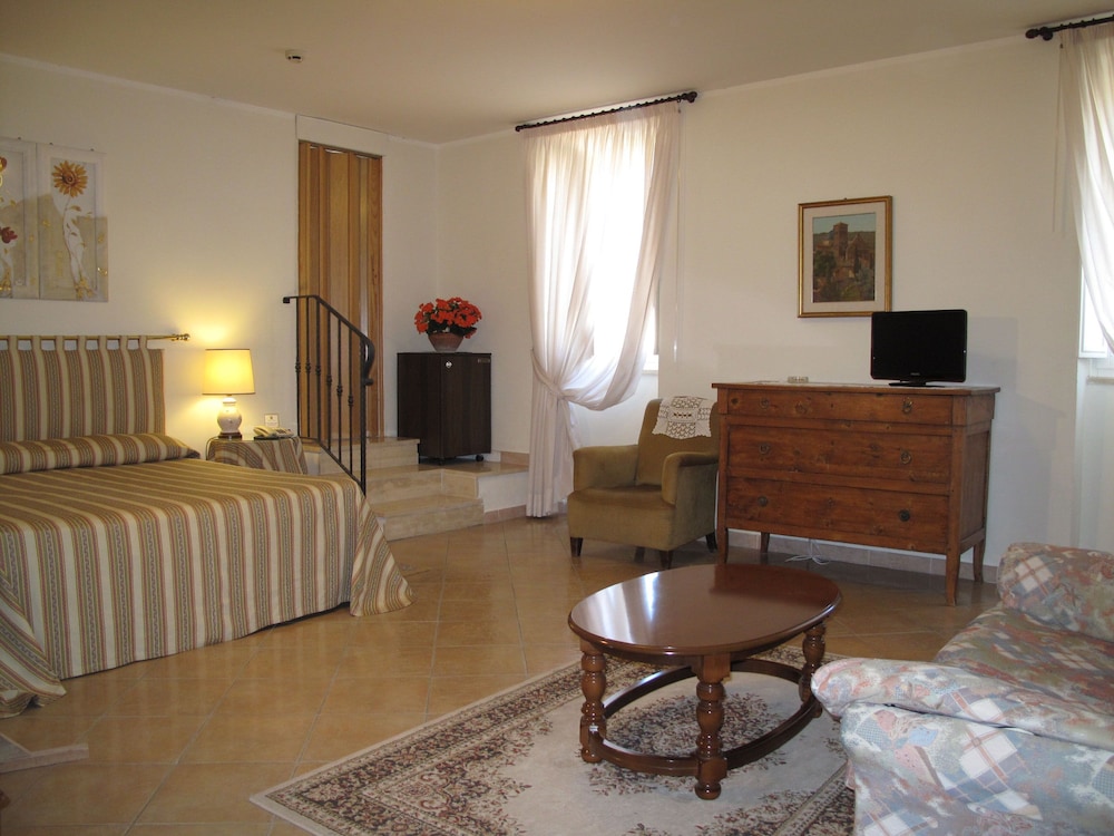 Superior Double or Twin Room photo 2
