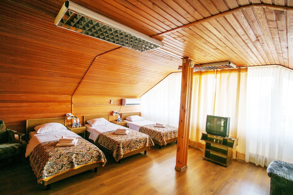Triple Room, Mezzanine photo 1