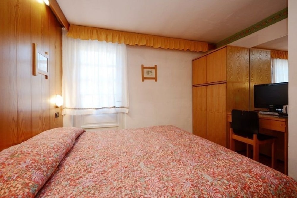 Quadruple Room photo 2