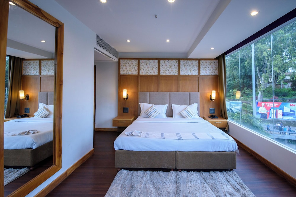 Executive Suite, Non Smoking photo 1