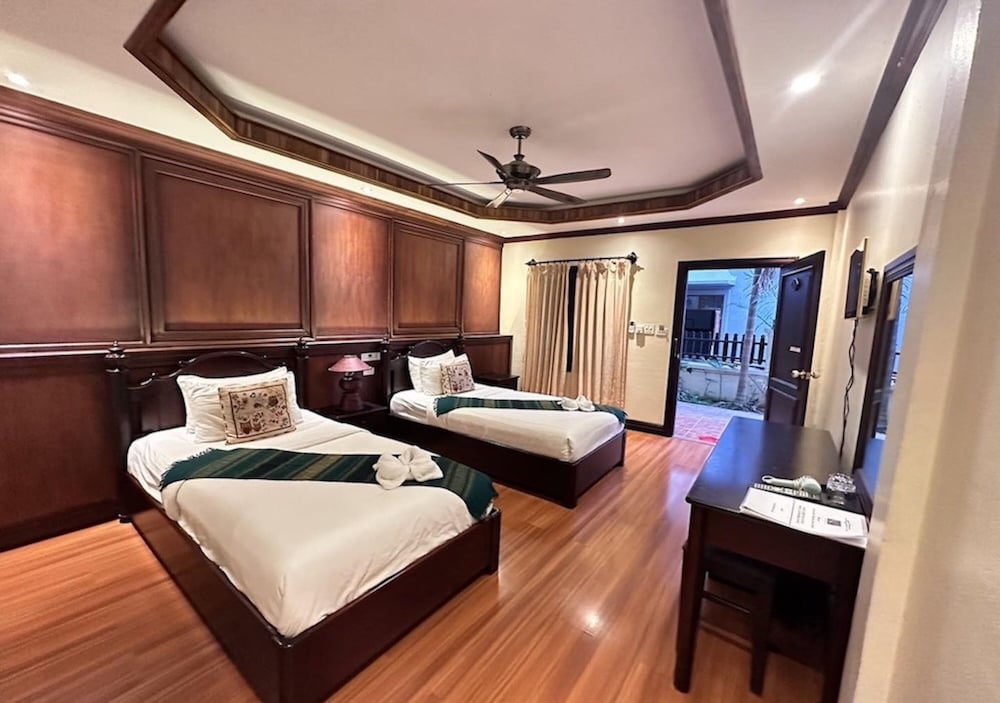 Deluxe Twin Room - Photo 8