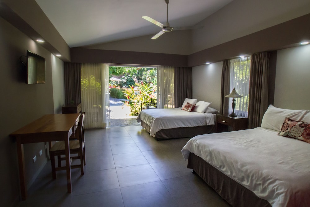 Deluxe Double or Twin Room photo 1