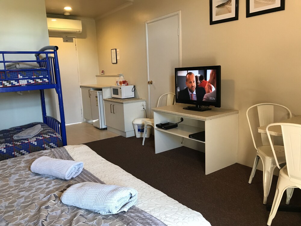 Ground Floor Bunks photo 1