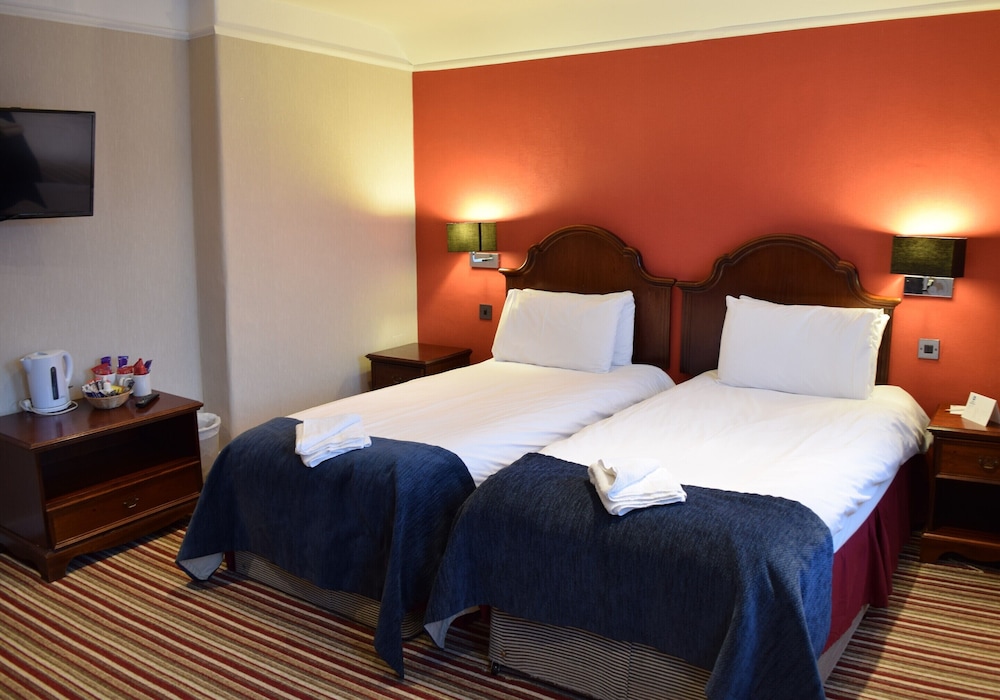 Classic Twin Room, Ensuite, Garden View photo 3