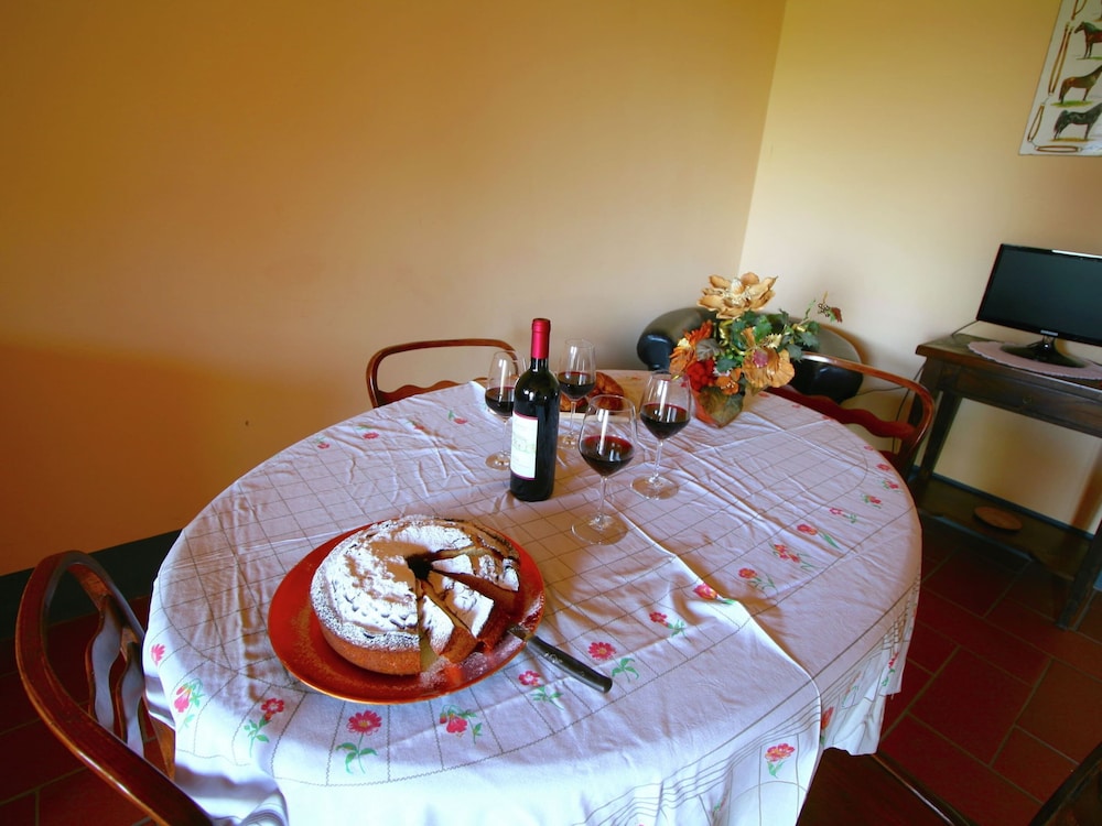 Apartment photo 3