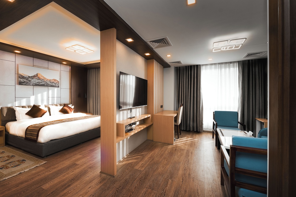 Deluxe Suite, City View photo 1