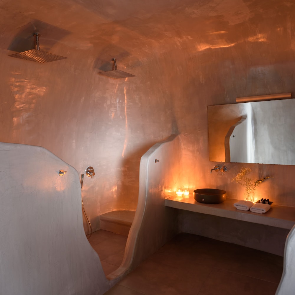 Panoramic Suite, 1 Queen Bed, Sea View - Photo 13