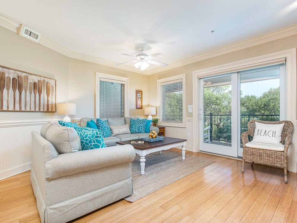 Condo, Multiple Beds, Pool Access, Pool View (#317 - No Pets)