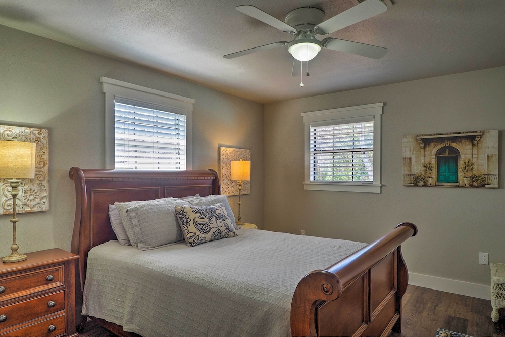 House (2 Bedrooms) photo 1