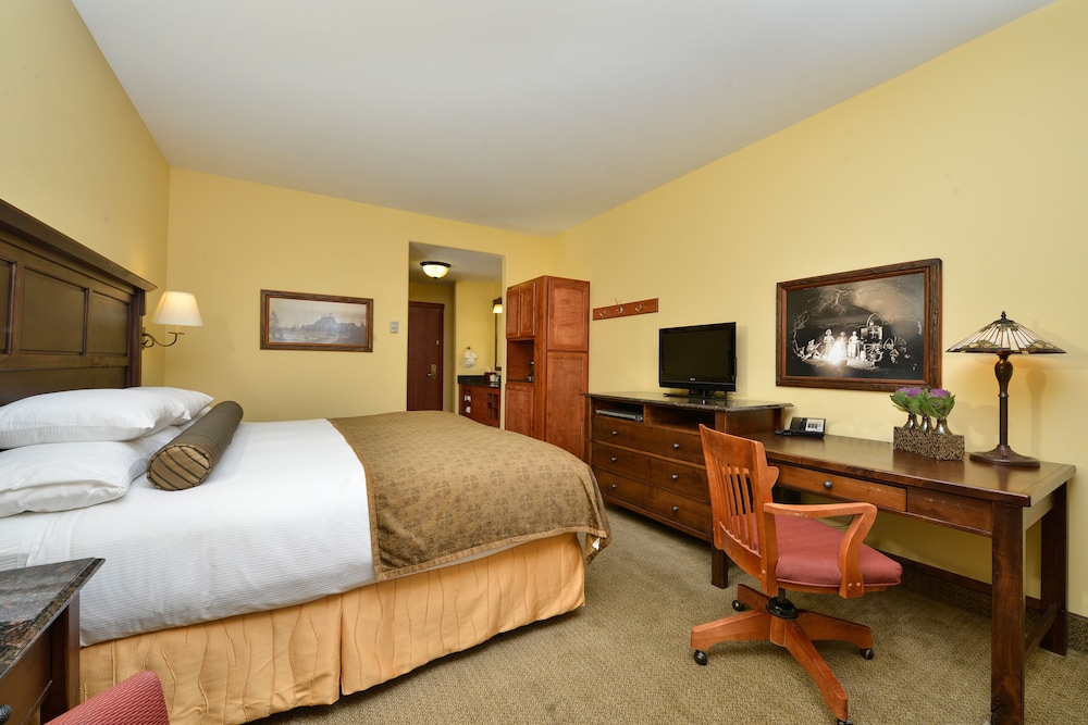 Deluxe Room, 1 King Bed (King Deluxe) - Photo 3