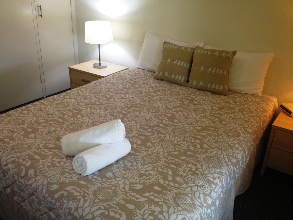 Apartment, 2 Bedrooms - Photo 3
