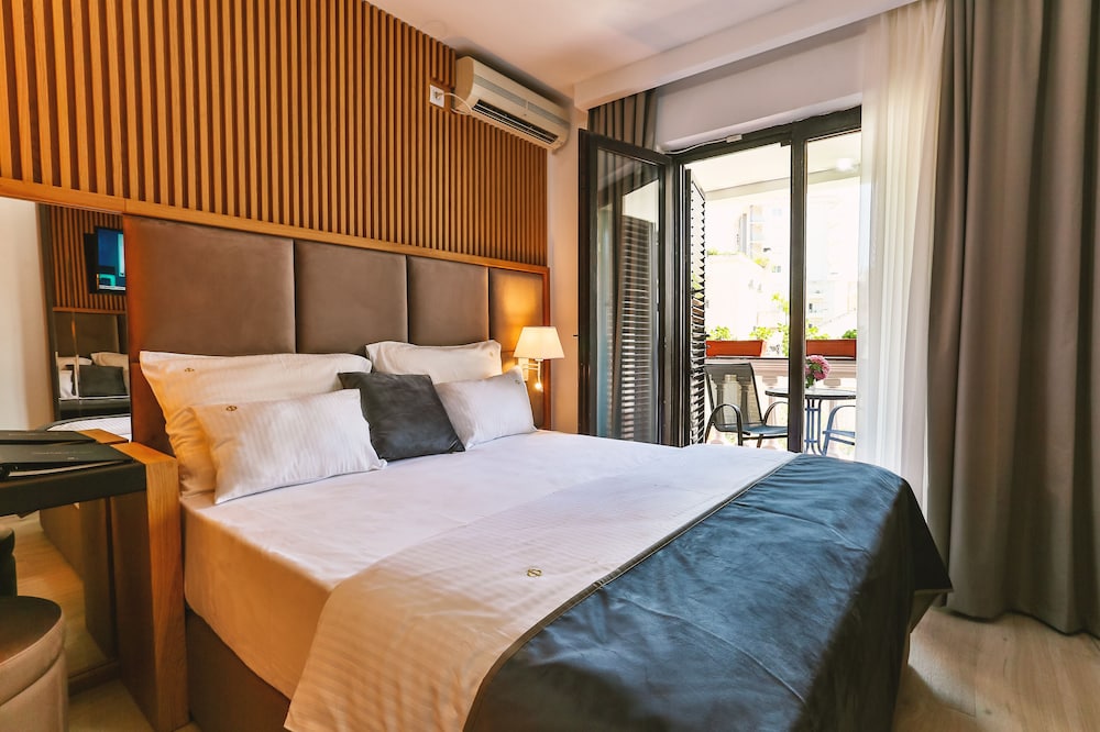 Classic Double Room, 1 Queen Bed, Non Smoking photo 1