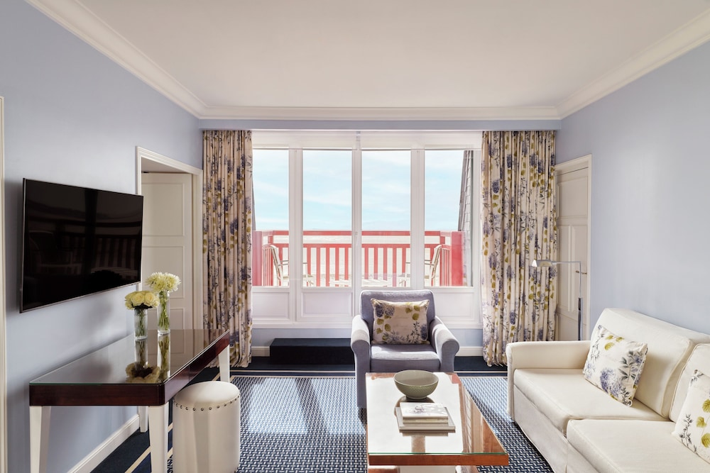 Suite, 1 Double Bed, Sea View
