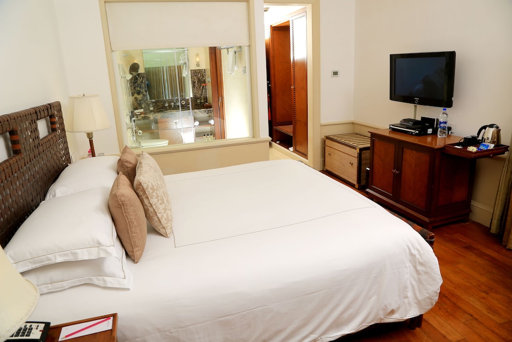 Superior Room, 1 King Bed, Harbor View, Tower (Tower Wing) photo 2