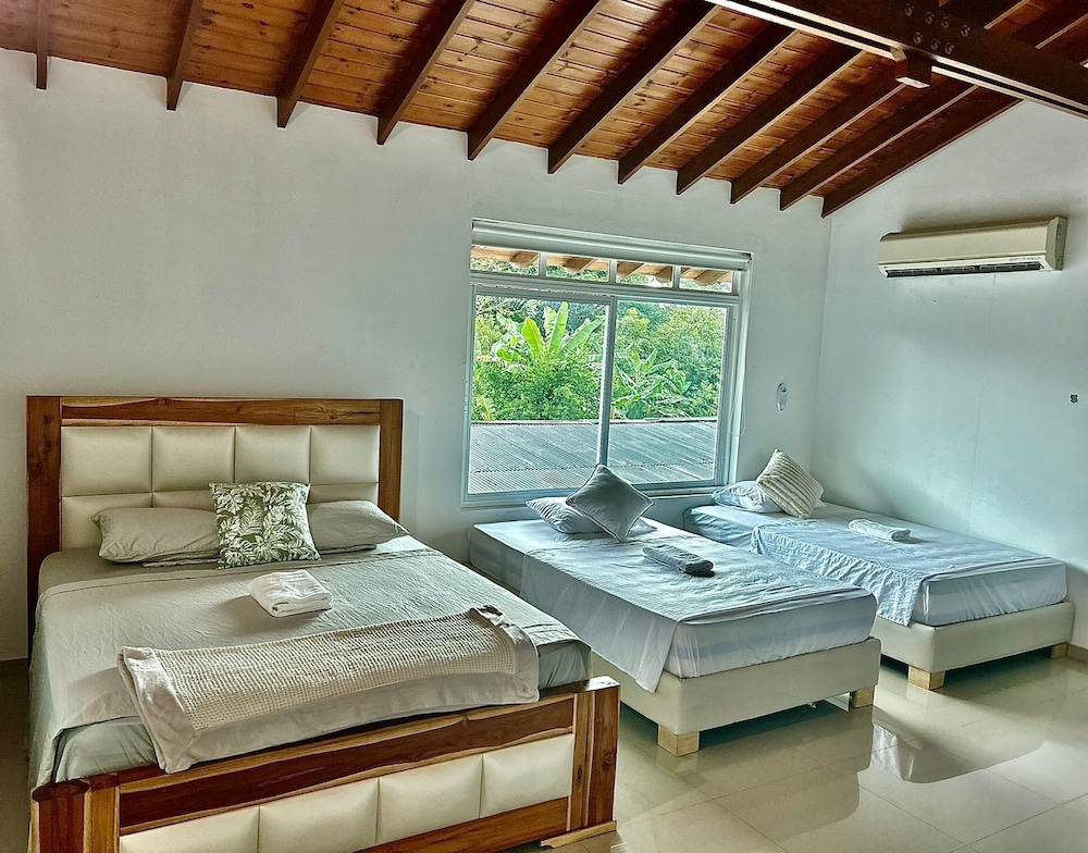 Superior Quadruple Room, Garden View photo 1