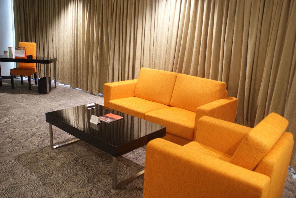 Suite - Photo 4