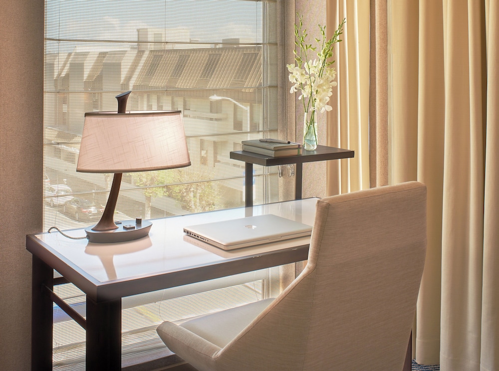 Junior Suite, 1 King Bed (F1) - Photo 3