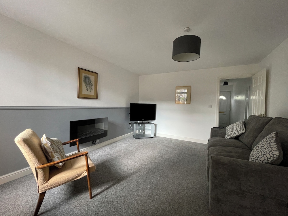 Basic Apartment photo 1