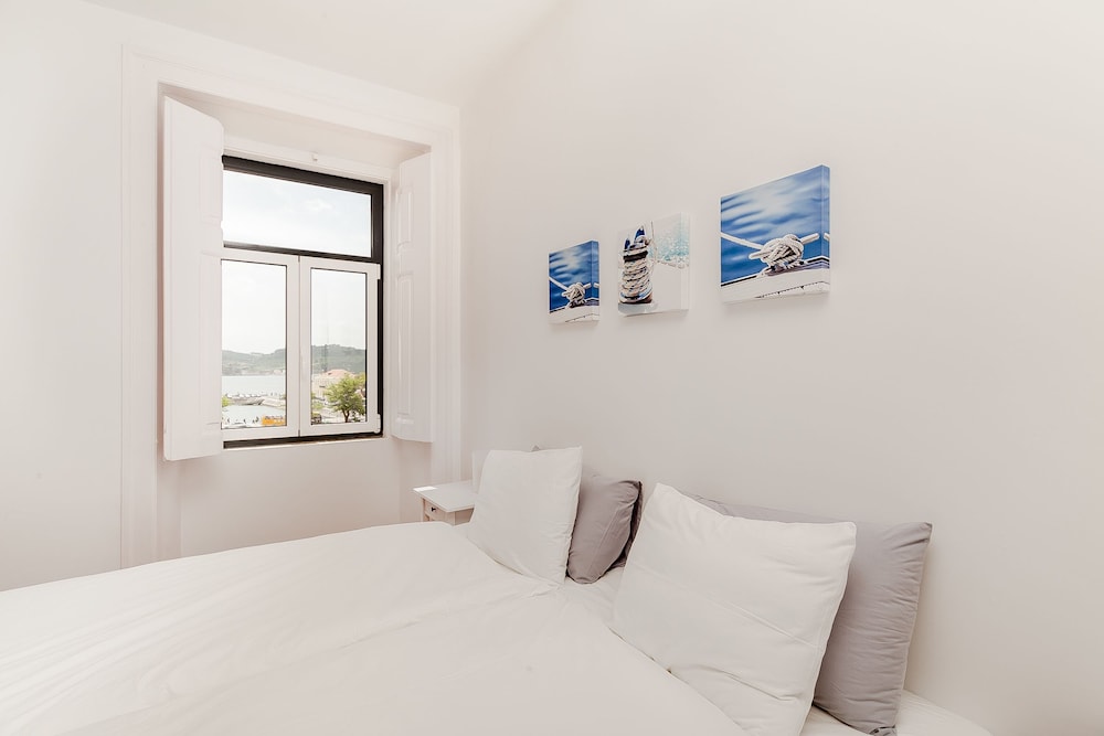 Standard Apartment, 2 Bedrooms, River View photo 2