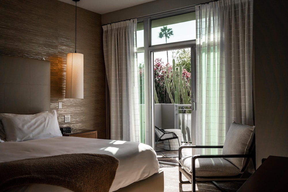 Suite, 1 King Bed (Spa)