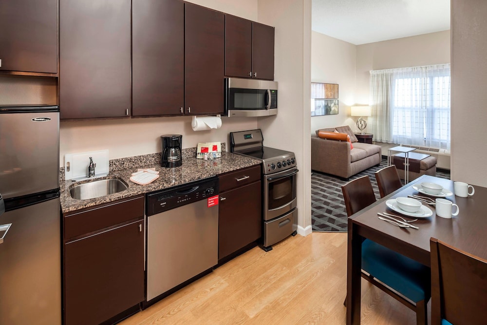Suite, 2 Bedrooms photo 2