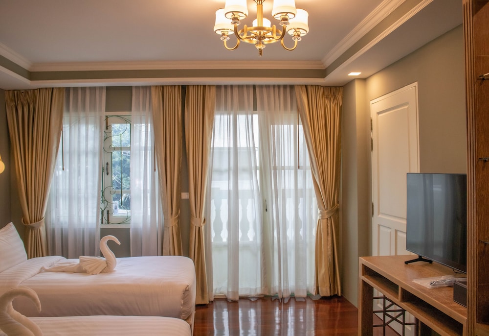 Deluxe Twin Room photo 1