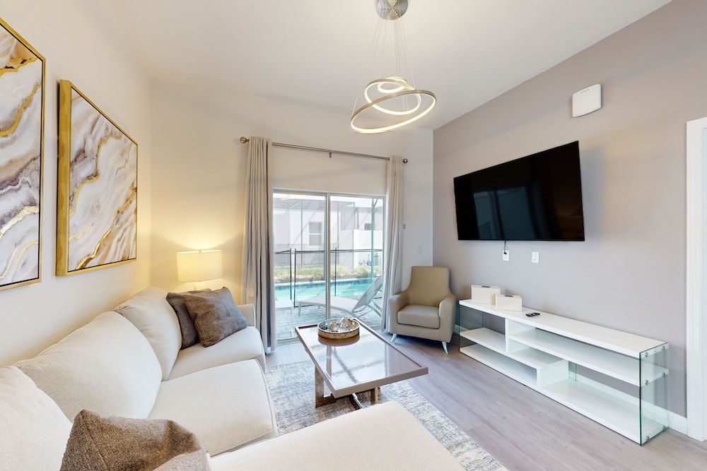 Townhome, 5 Bedrooms (Private Pool)